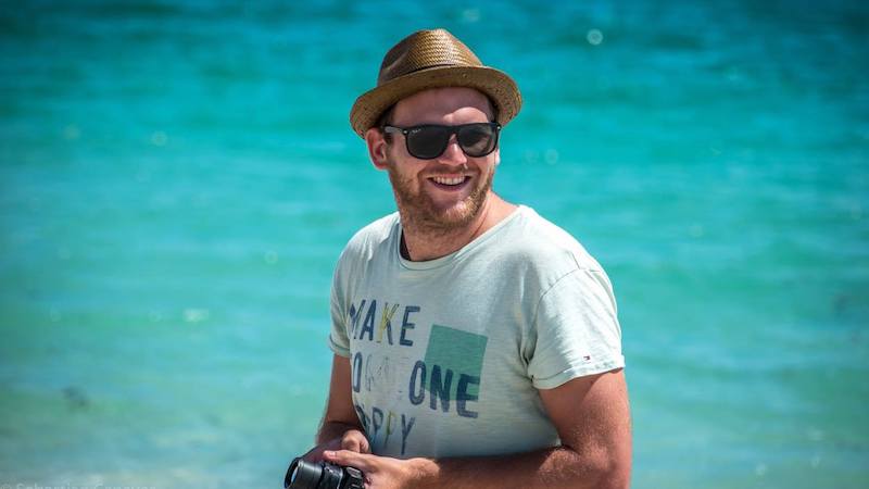 How fast do digital nomads travel - Sebastian Canaves Beach