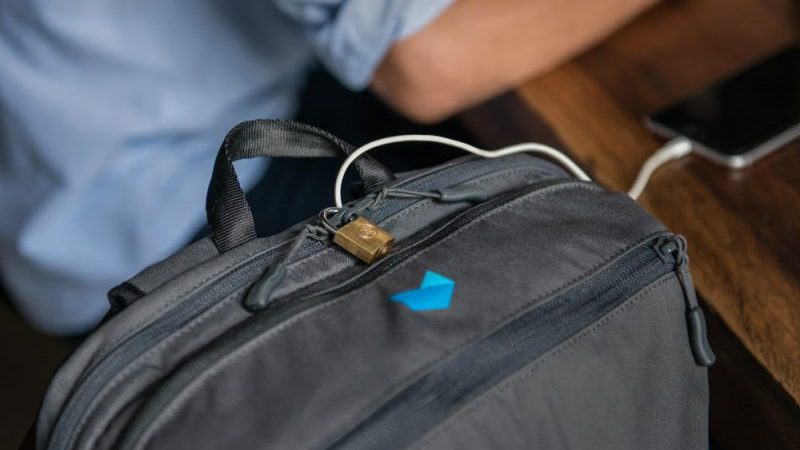 How to keep travel gear safe – Minaal Daily charging locking zipper