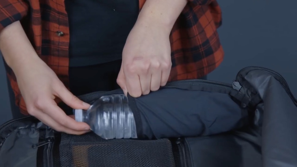 Minaal Daily bottle holder